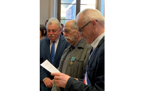 Médaille d'Or de la Jeunesse et des Sports pour Jean-Claude